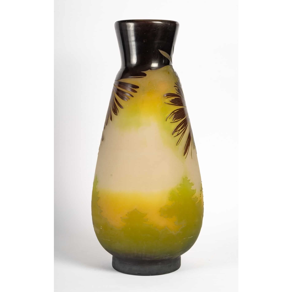 Vase Gallé aux Pommes de Pin