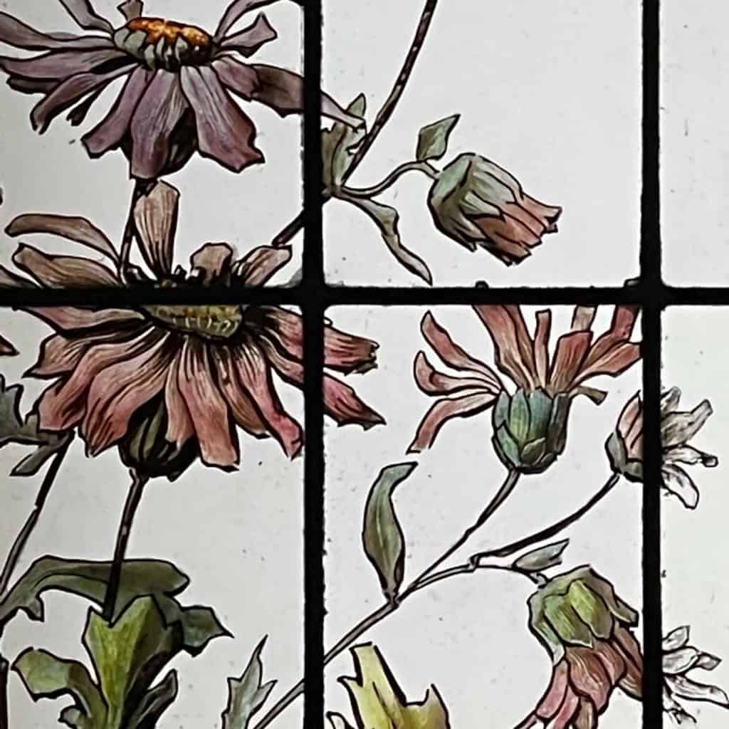 Série de 4 vitraux aux dahlias | Biron Série de 4 vitraux aux dahlias