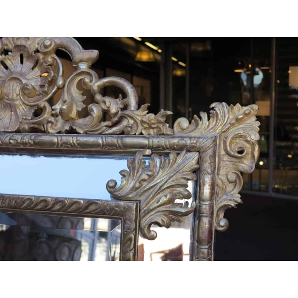 1880′ Miroir à Fronton style Louis XIV à Parecloses Doré à l’Or 169 x127 cm | Biron 1880′ Miroir à Fronton style Louis XIV à Parecloses Doré à l’Or 169 x127 cm