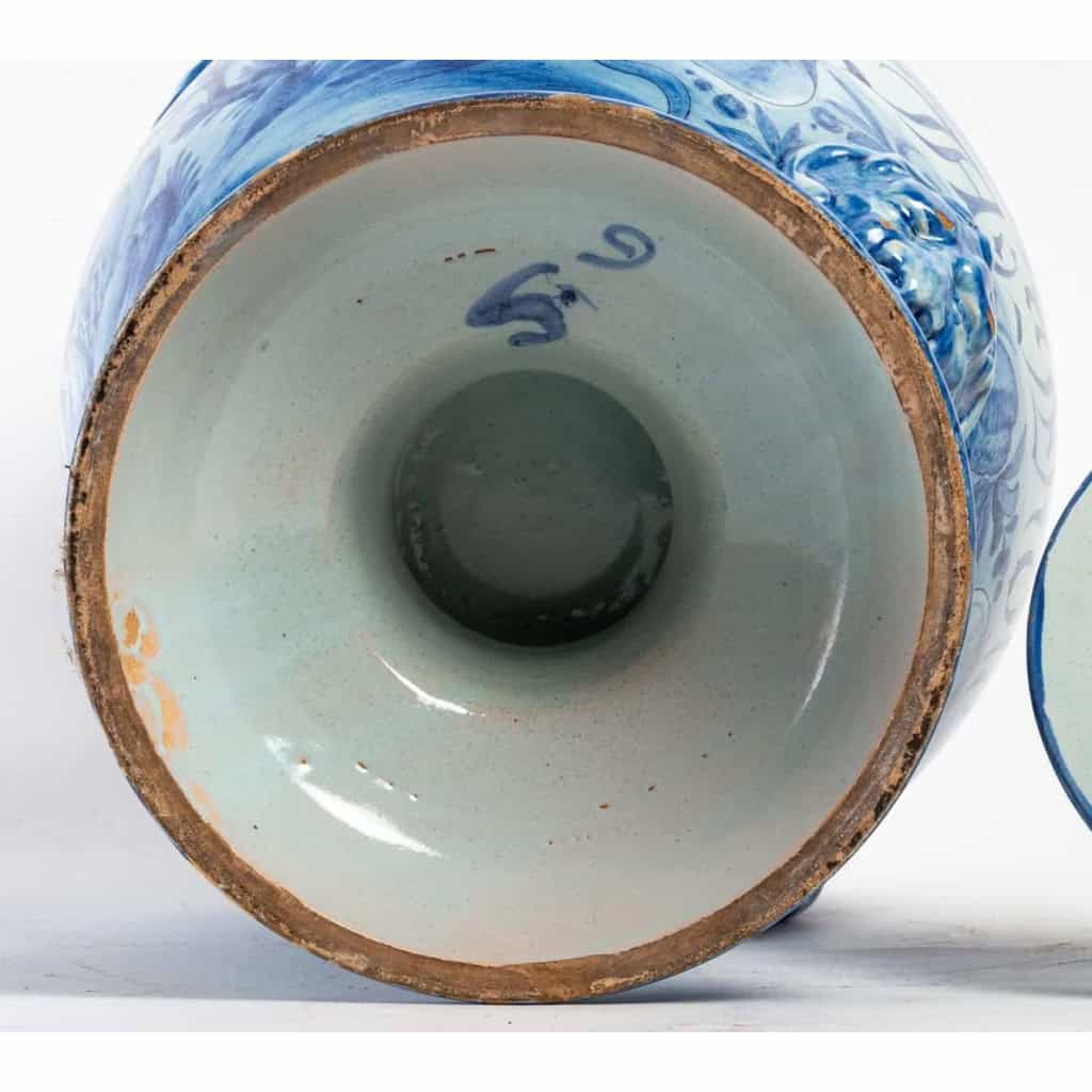 Pot couvert en faïence, XVIIIème siècle | Biron Pot couvert en faïence, XVIIIème siècle