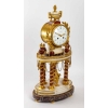 Pendule de style Louis XVI.