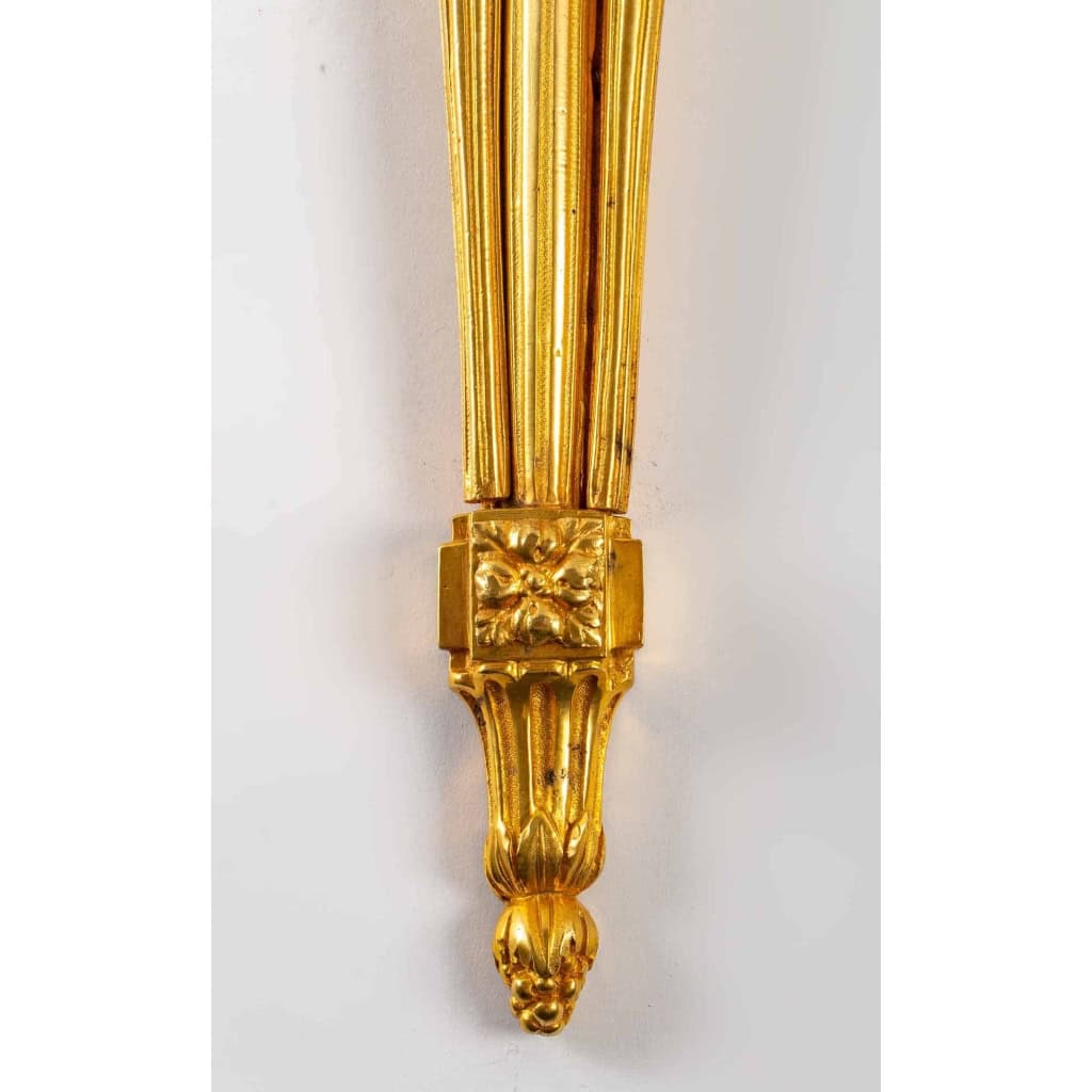 Paire d’appliques de style Louis XVI. | Biron Paire d'appliques de style Louis XVI.