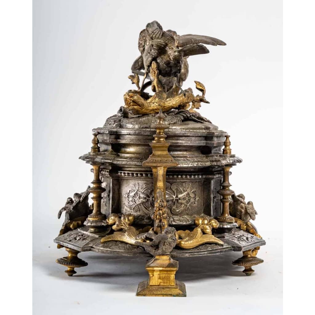 Garniture de cheminée signé J. Moignez , XIXème | Biron Garniture de cheminée signé J. Moignez , XIXème