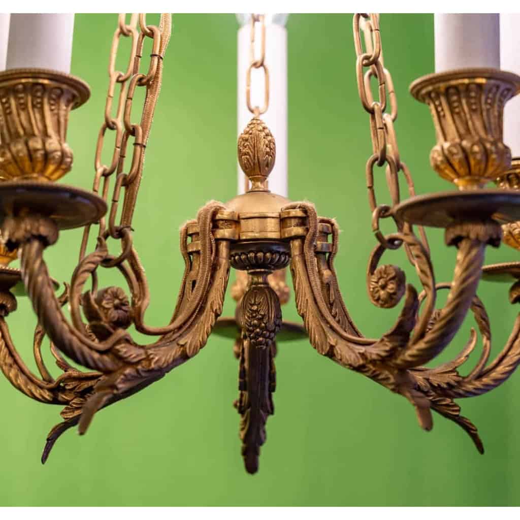 Petit lustre en bronze, style Louis XVI | Biron Petit lustre en bronze, style Louis XVI