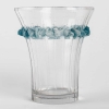 Vase « Boulouris » verre blanc patiné bleu de René LALIQUE | Biron Vase "Boulouris" verre blanc patiné bleu de René LALIQUE