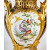 Paire de vases en porcelaine, XIXème siècle | Biron Paire de vases en porcelaine, XIXème siècle