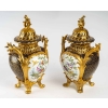 Paire de vases en porcelaine, XIXème siècle | Biron Paire de vases en porcelaine, XIXème siècle