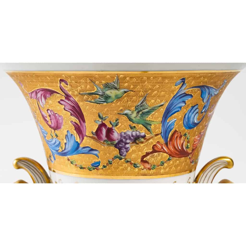 Vase Medicis à motifs Angoulême, Le Tallec | Biron Vase Medicis à motifs Angoulême, Le Tallec