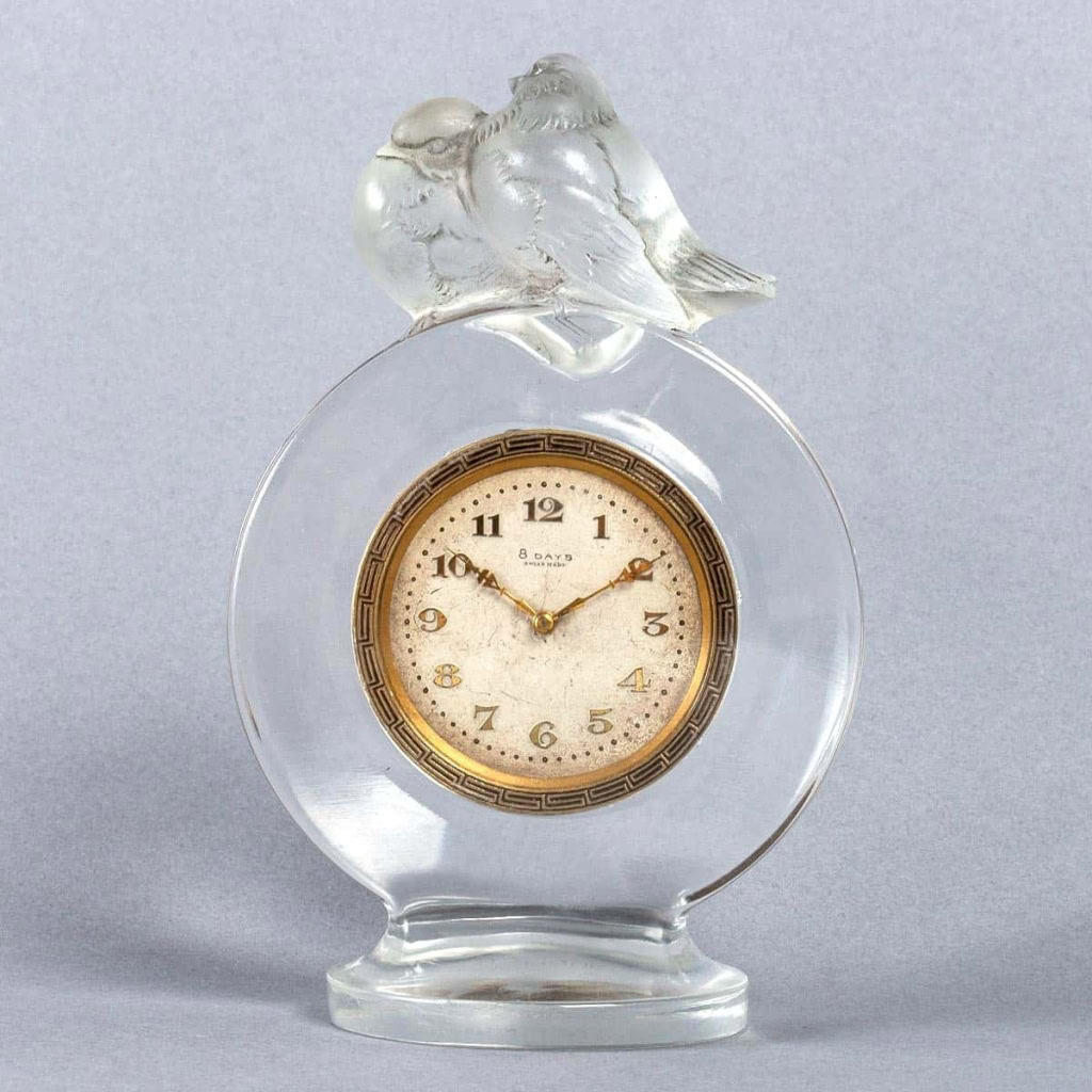 Pendulette « Pierrots » verre blanc – mouvement mécanique 8 jours de René LALIQUE | Biron ||||||||