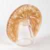 Flacon « Pâquerettes » verre blanc patiné sépia de René LALIQUE pour ROGER & GALLET | Biron Flacon "Pâquerettes" verre blanc patiné sépia de René LALIQUE pour ROGER & GALLET