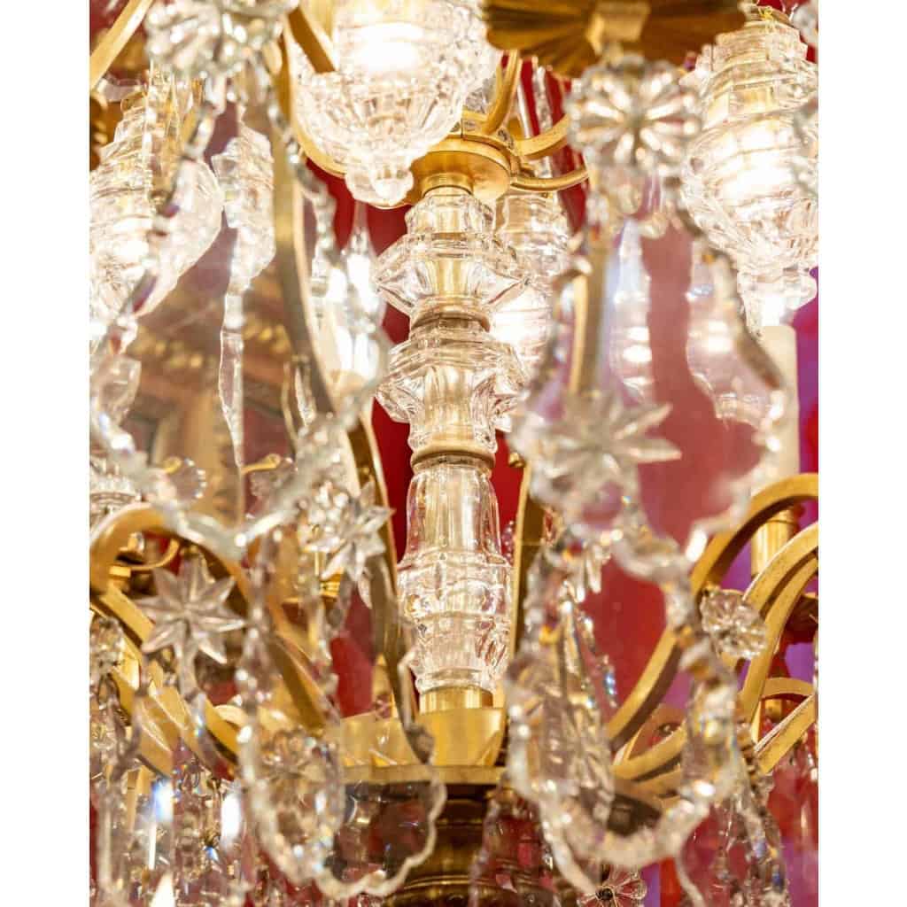 Grand lustre à 12 lumières attribué à Baccarat, XIXème siècle | Biron Grand lustre à 12 lumières attribué à Baccarat, XIXème siècle