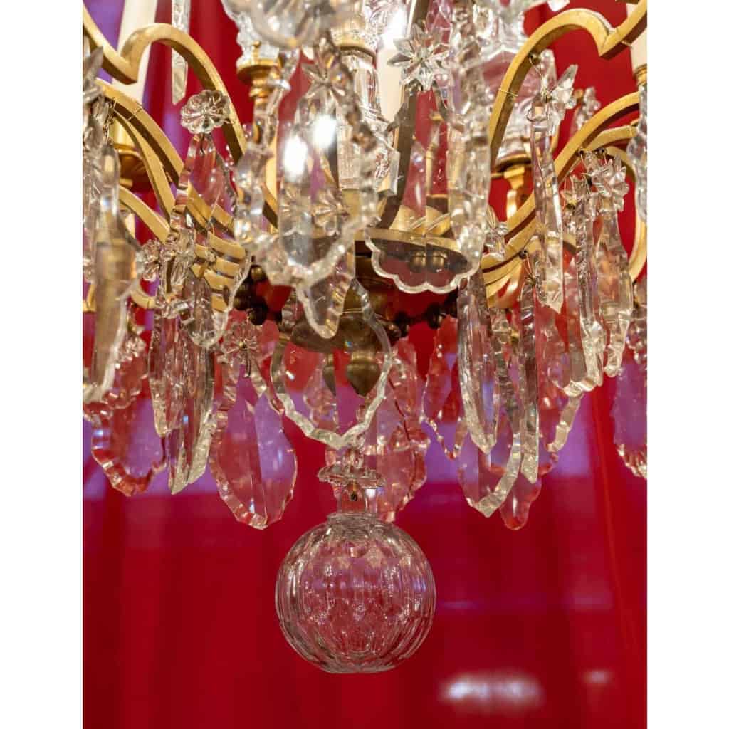 Grand lustre à 12 lumières attribué à Baccarat, XIXème siècle | Biron Grand lustre à 12 lumières attribué à Baccarat, XIXème siècle