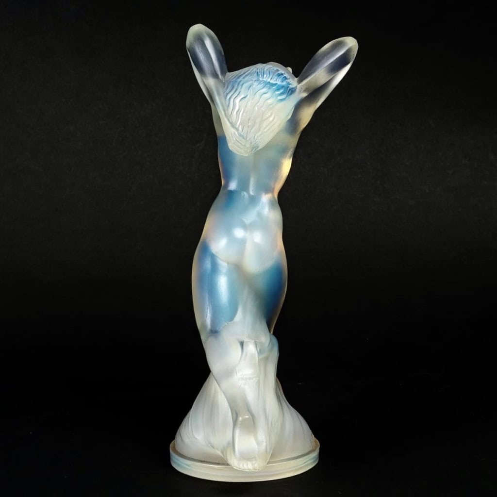 Mascotte « Vitesse » verre opalescent de René LALIQUE | Biron Mascotte "Vitesse" verre opalescent de René LALIQUE