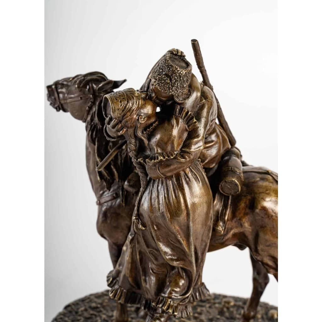 Sculpture en bronze zusse, Le baiser de Foute Woerffel | Biron Sculpture en bronze zusse, Le baiser de Foute Woerffel