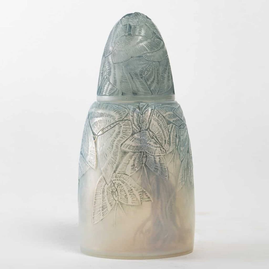 Brûle-Parfums « Papillons » verre opalescent patiné bleu de René LALIQUE | Biron Brûle-Parfums "Papillons" verre opalescent patiné bleu de René LALIQUE