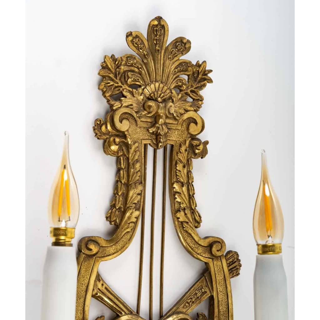 Paire d’appliques Lyre en bronze doré du XIXème siècle, Napoléon III | Biron Paire d’appliques Lyre en bronze doré du XIXème siècle, Napoléon III