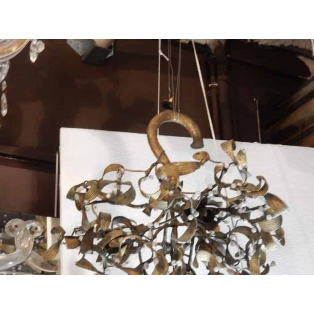 1900′ Lustre Boule de Gui en Bronze Art Nouveau a 4 Lampes Diametre 45 cm | Biron 1900' Lustre Boule de Gui en Bronze Art Nouveau a 4 Lampes Diametre 45 cm