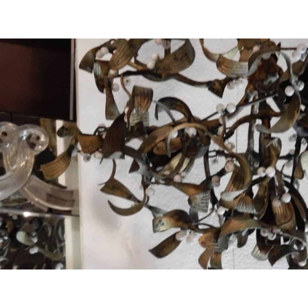 1900′ Lustre Boule de Gui en Bronze Art Nouveau a 4 Lampes Diametre 45 cm | Biron 1900' Lustre Boule de Gui en Bronze Art Nouveau a 4 Lampes Diametre 45 cm
