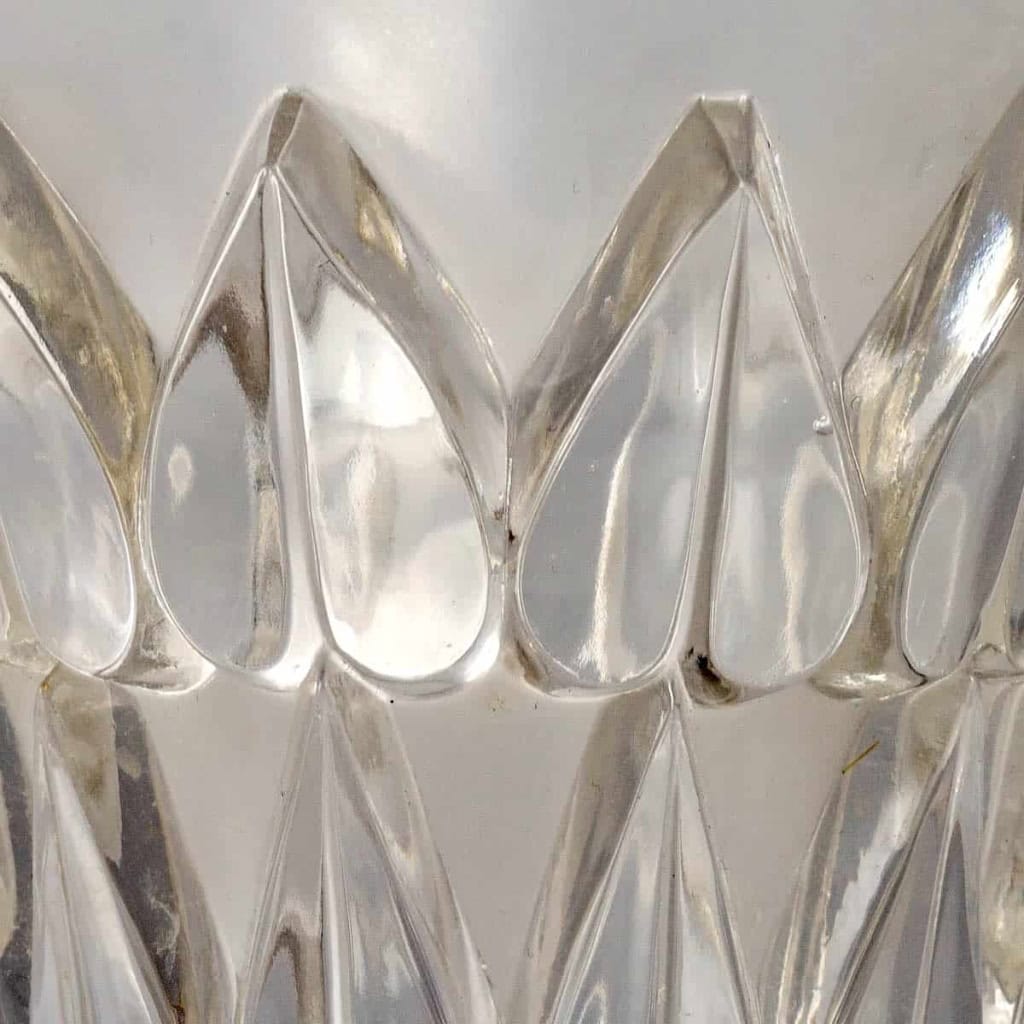Vase « Feuilles » verre blanc de René LALIQUE | Biron Vase "Feuilles" verre blanc de René LALIQUE