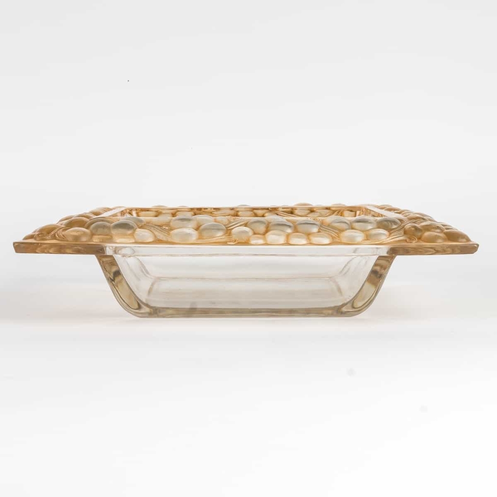 Coupe « Thoméry » verre blanc patiné sépia de René LALIQUE | Biron Coupe "Thoméry" verre blanc patiné sépia de René LALIQUE