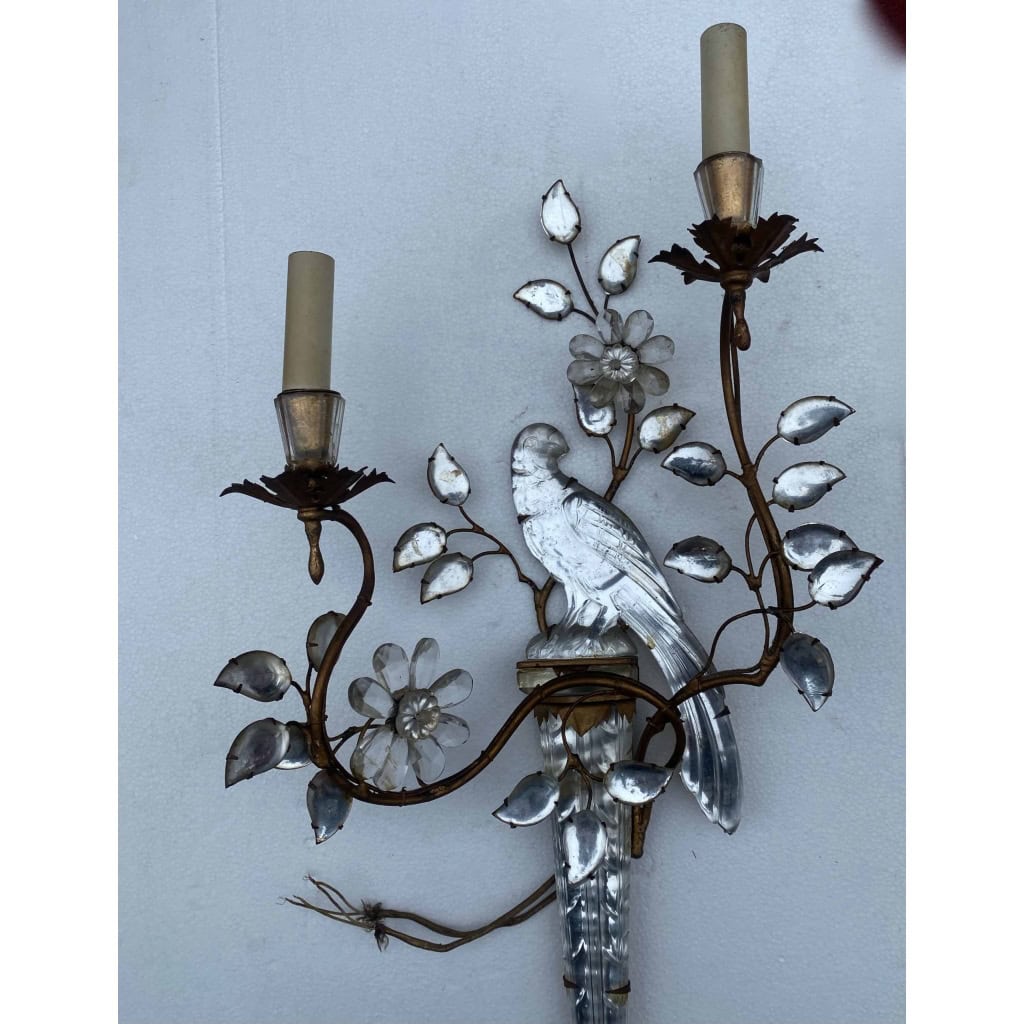 1950/70′ Paire d’Appliques à la Perruche Posée Sur Une Gaine, Maison Baguès H 63 cm | Biron 1950/70′ Paire d’Appliques à la Perruche Posée Sur Une Gaine, Maison Baguès H 63 cm