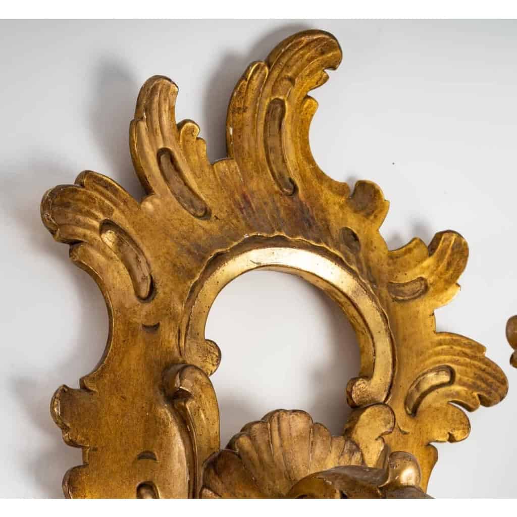 Importante paire d’appliques du XIXème siècle en bois doré, époque Napoléon III | Biron Importante paire d’appliques du XIXème siècle en bois doré, époque Napoléon III
