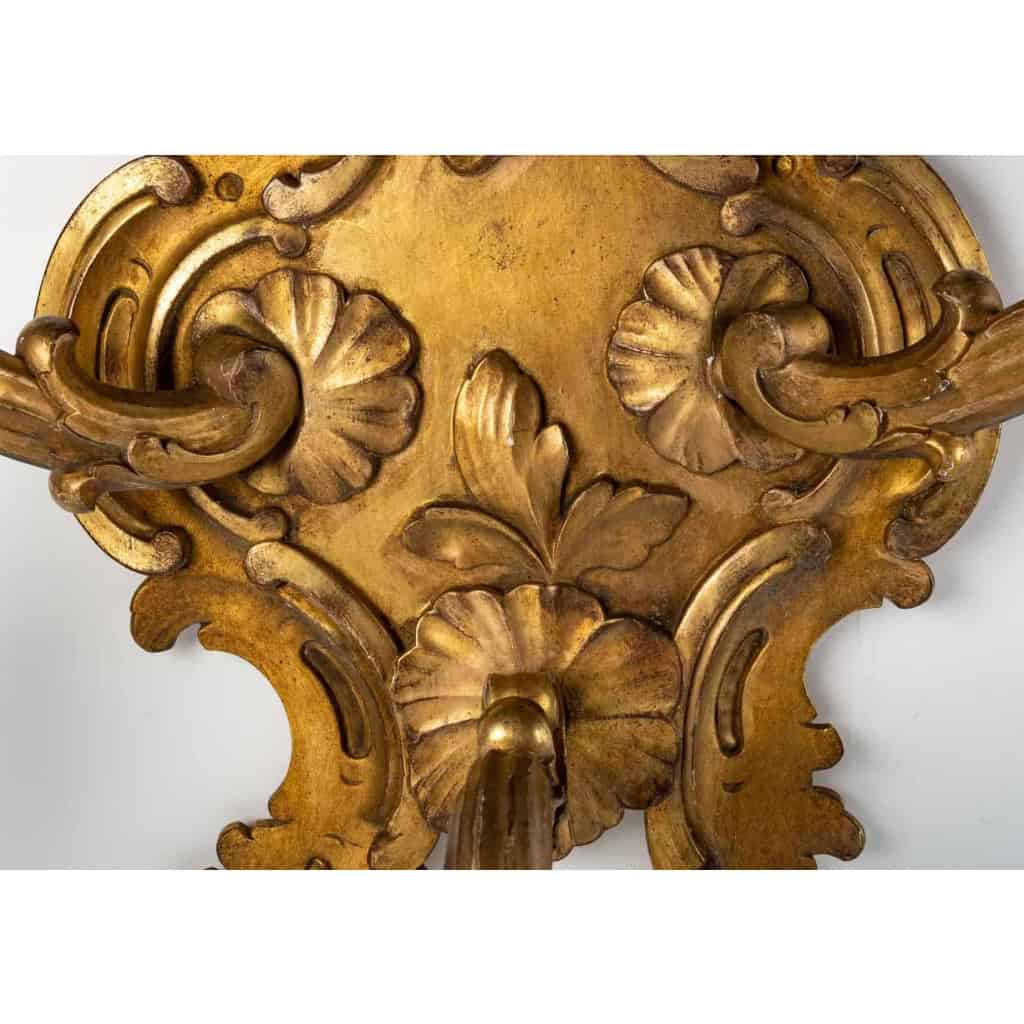 Importante paire d’appliques du XIXème siècle en bois doré, époque Napoléon III | Biron Importante paire d’appliques du XIXème siècle en bois doré, époque Napoléon III
