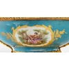 Une coupe en porcelaine de style sèvres, fin XIXème siècle | Biron Une coupe en porcelaine de style sèvres, fin XIXème siècle
