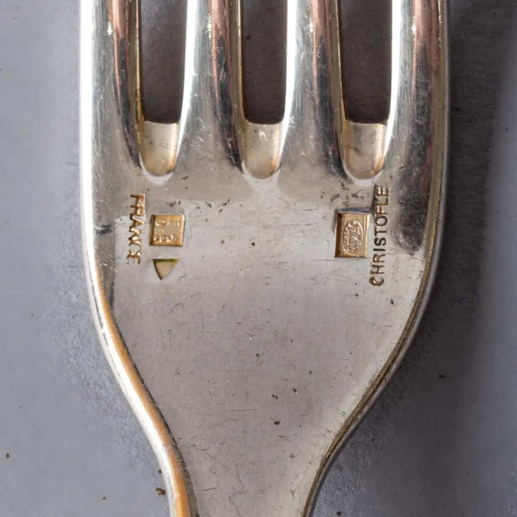 Ménagère "Talisman" métal argenté et laque de chine brune de CHRISTOFLE - 67 pièces