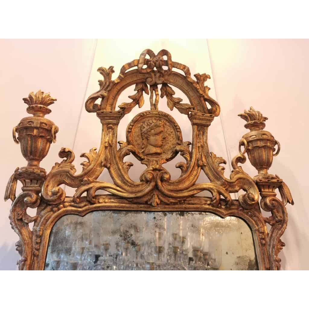 Miroir Italien en bois doré d’époque 18ème | Biron Miroir Italien en bois doré d’époque 18ème