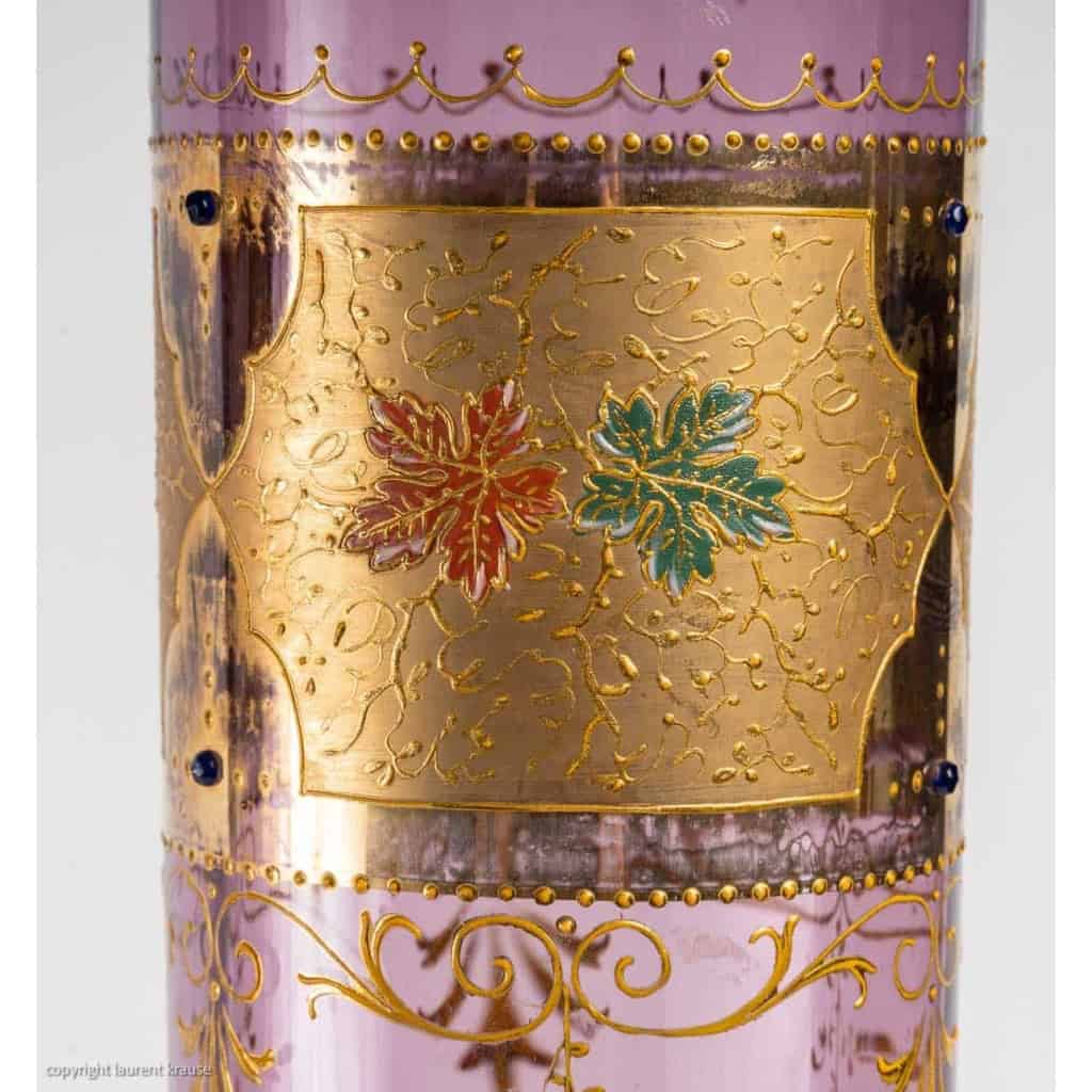 Paire de grands vases en cristal rehaussés à l’or. Début XXème siècle. | Biron Paire de grands vases en cristal rehaussés à l'or. Début XXème siècle.