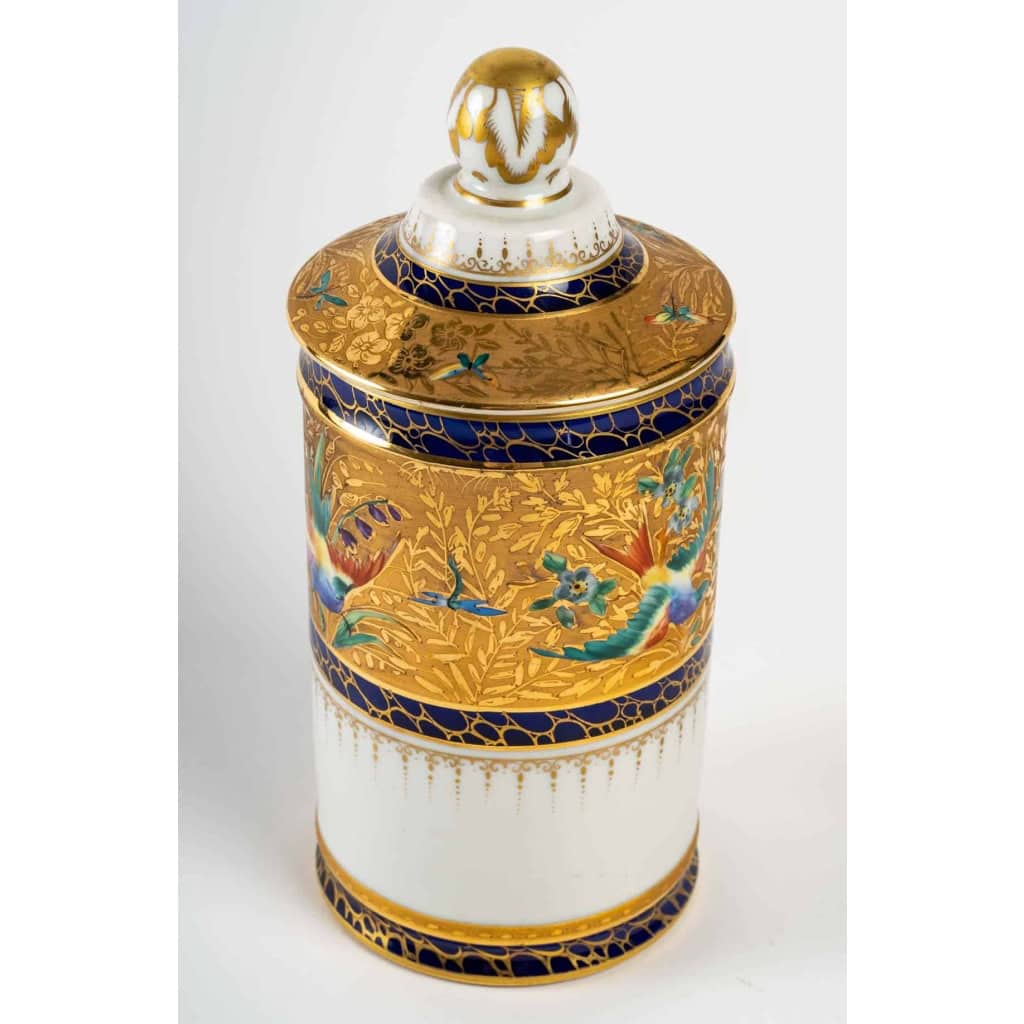 Pot couvert à motifs d’oiseaux, Le Tallec, XXème siècle | Biron Pot couvert à motifs d'oiseaux, Le Tallec, XXème siècle