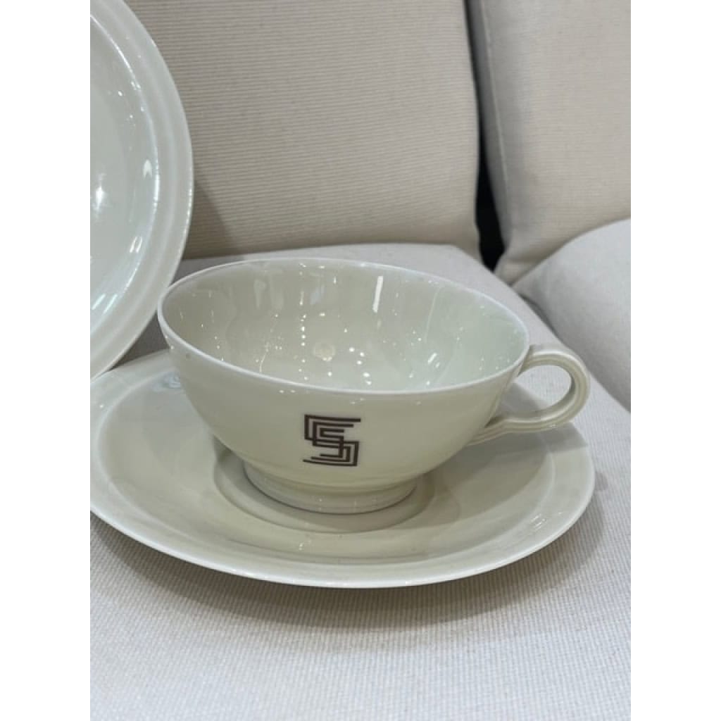 ​Théodore HAVILAND, SERVICE DE TABLE en porcelaine