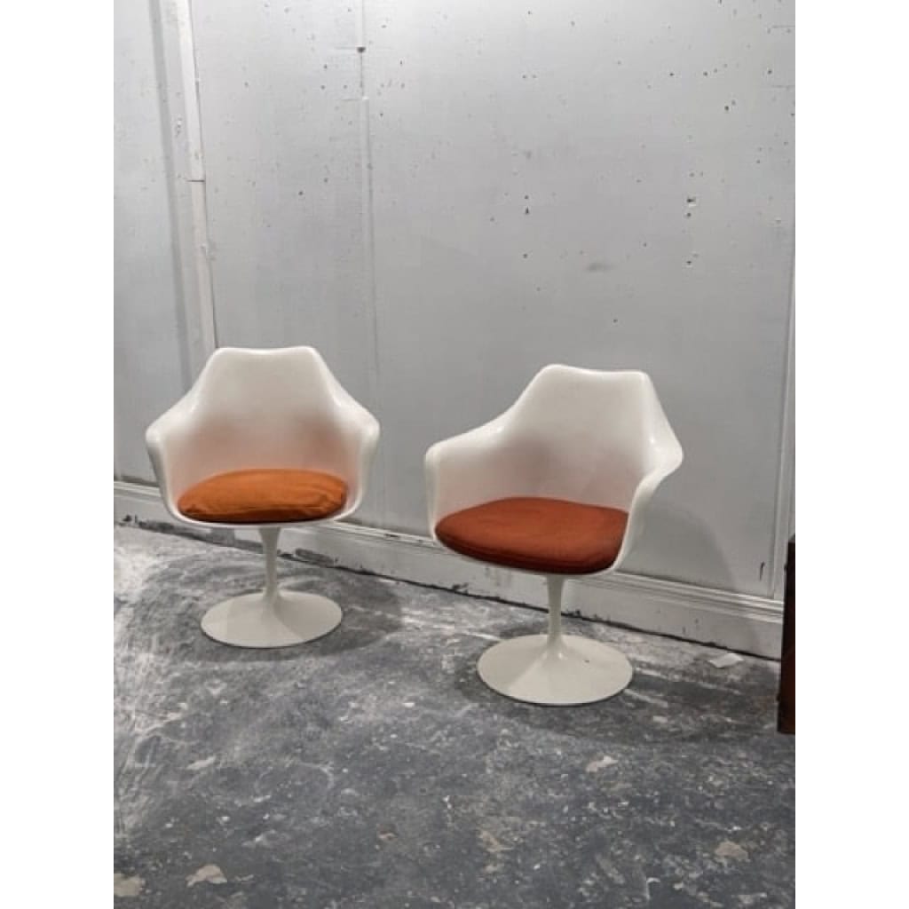 Deux Fauteuil Tulip pivotant Knoll | Biron Deux Fauteuil Tulip pivotant Knoll