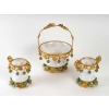 Panier et ses deux gobelets en opaline et laiton doré, XIXème siècle | Biron Panier et ses deux gobelets en opaline et laiton doré, XIXème siècle