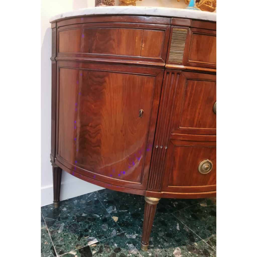 Commode demi-lune, en acajou, d’époque L XVI
