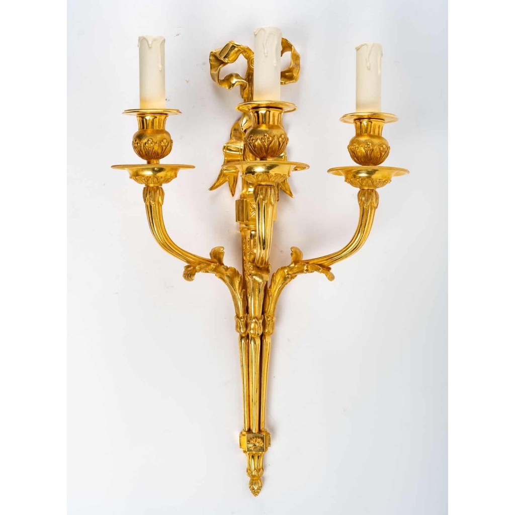 Paire d’appliques d’époque Napoléon III (1852 – 1870). | Biron Paire d'appliques d'époque Napoléon III (1852 - 1870).