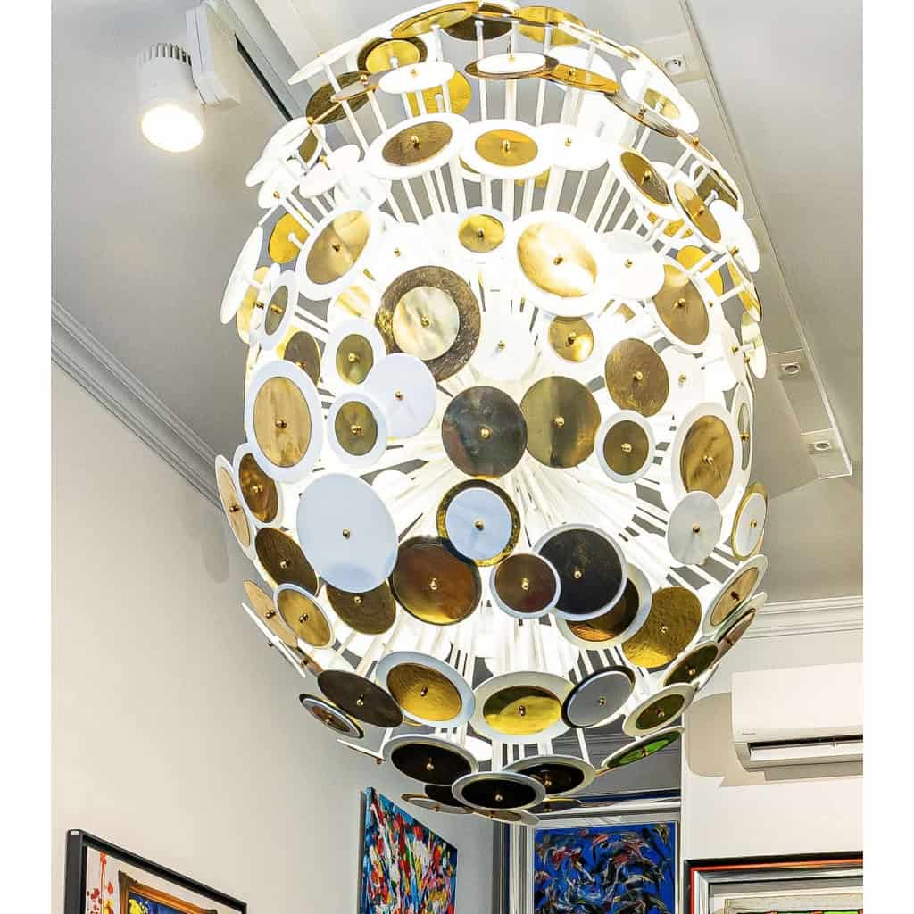 Bubble chandelier in colored glass and brass | Biron ||