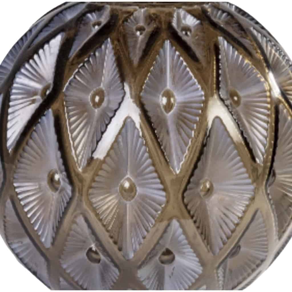 RENÉ LALIQUE vase en verre dépoli | Biron RENÉ LALIQUE vase en verre dépoli