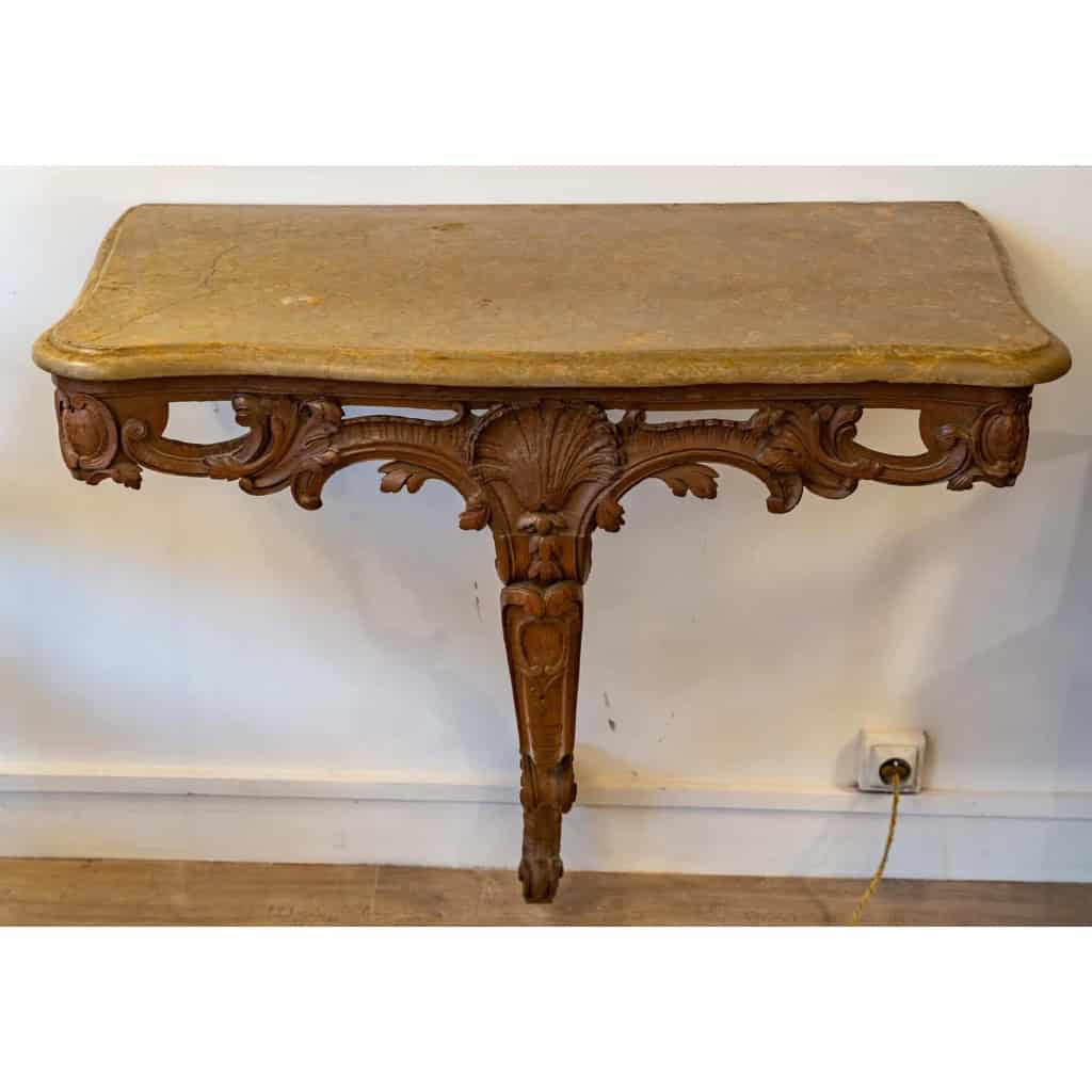 Console en bois sculpté, dessus en marbre, XVIIIème siècle