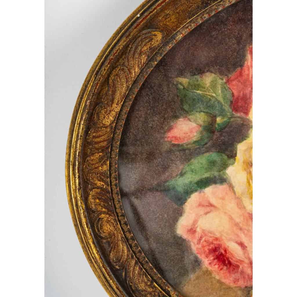Peinture ovale de Madeleine Renaud, Bouquet de Roses en aquarelle, XXème siècle | Biron Peinture ovale de Madeleine Renaud, Bouquet de Roses en aquarelle, XXème siècle
