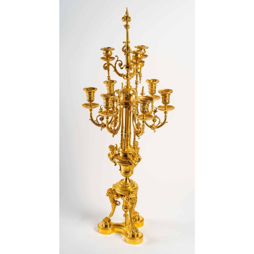 Paire de candélabres style Louis XVI, bronze doré. | Biron Paire de candélabres style Louis XVI, bronze doré.
