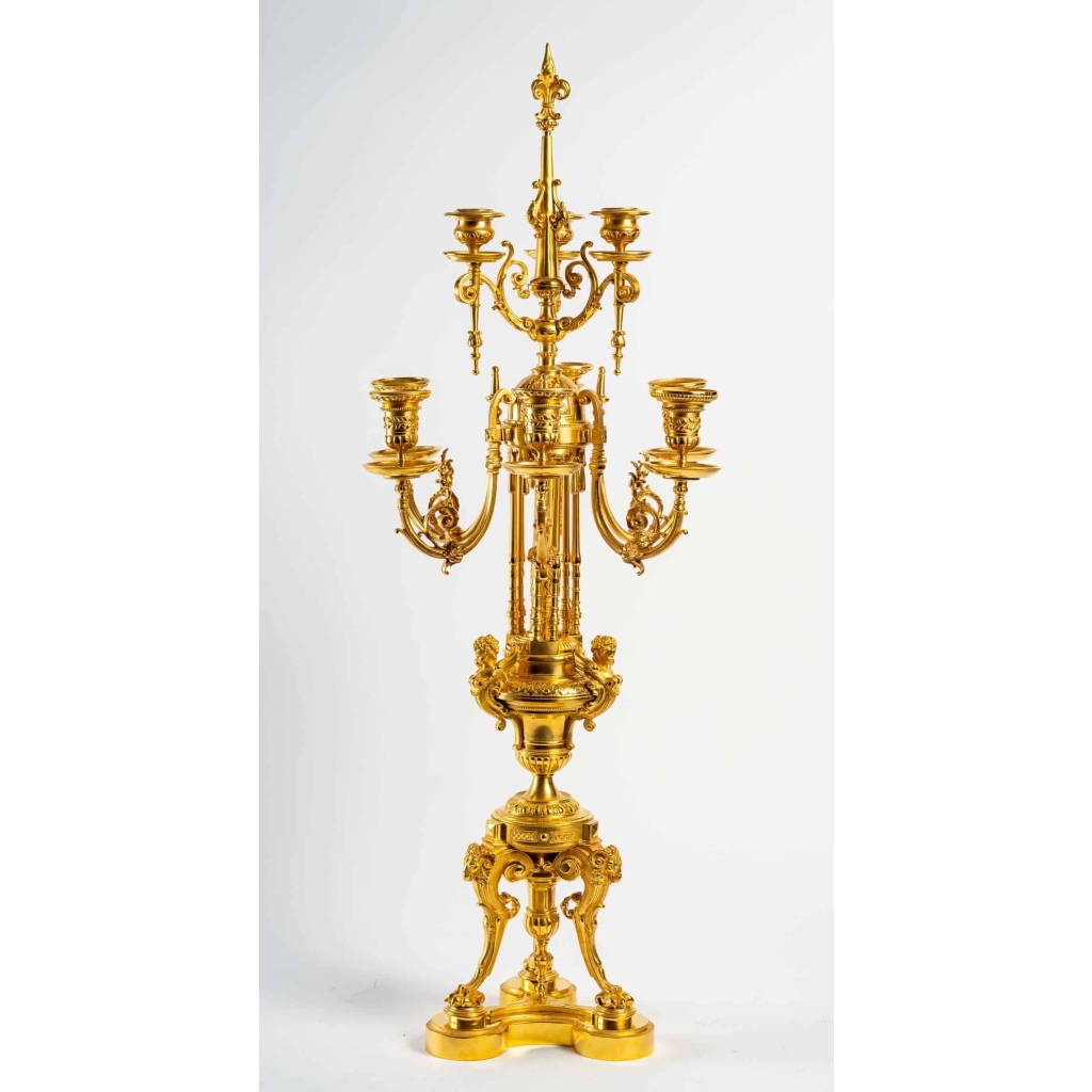 Paire de candélabres style Louis XVI, bronze doré. | Biron Paire de candélabres style Louis XVI, bronze doré.