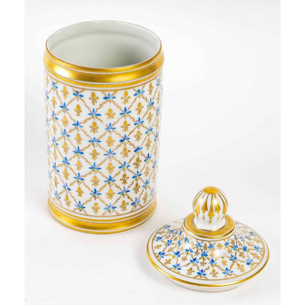 Pot couvert à fleurs de lys, Le Tallec, 1960 | Biron Pot couvert à fleurs de lys, Le Tallec, 1960