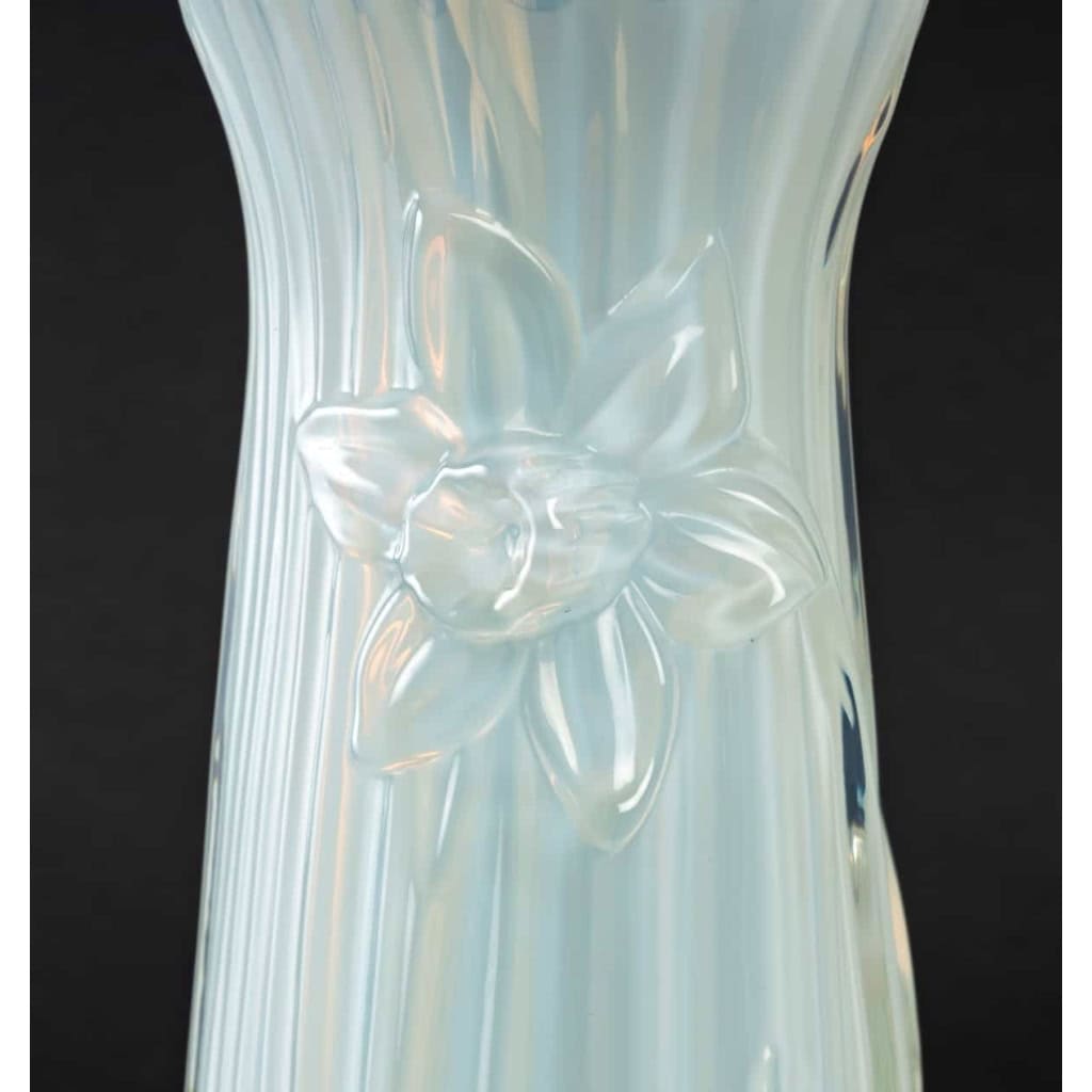 Lalique vase Jonquilles