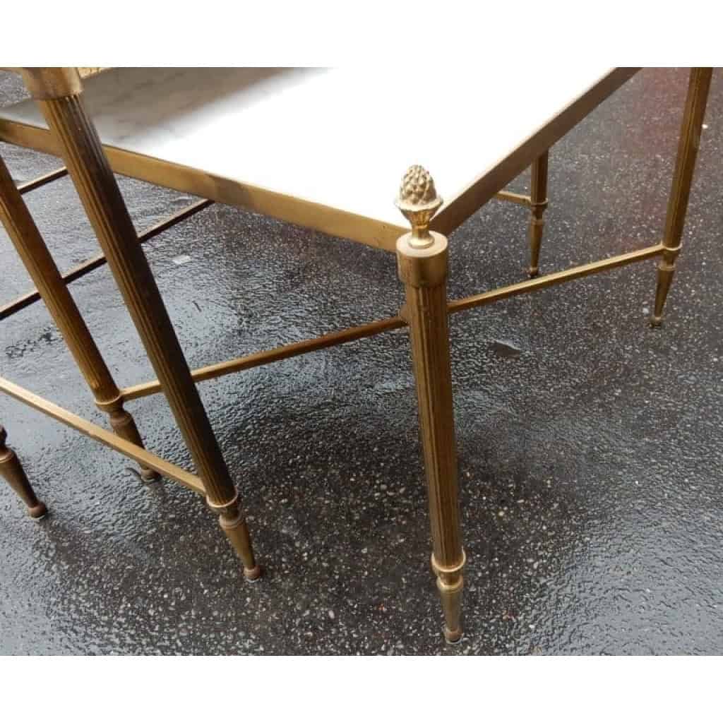 1970′ Tables Gigognes Maison Baguès, 3 Plateaux Marbre et Montants Cannelés à Pommes de Pin