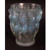 RENE LALIQUE (1860-1945) Vase « Bacchantes » Opalescent | Biron RENE LALIQUE (1860-1945) Vase « Bacchantes » Opalescent