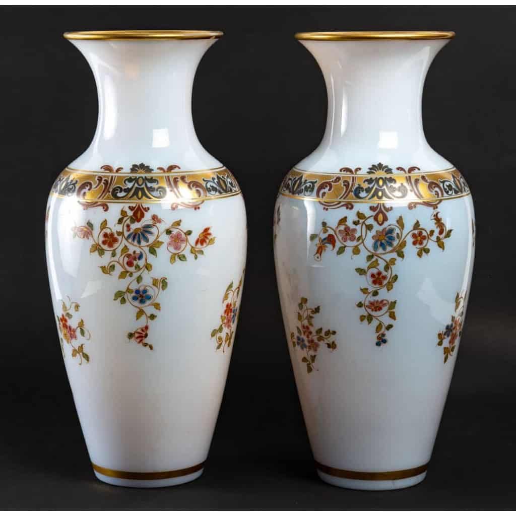 Paire de vases en opaline, XIXème siècle | Biron ||||||||