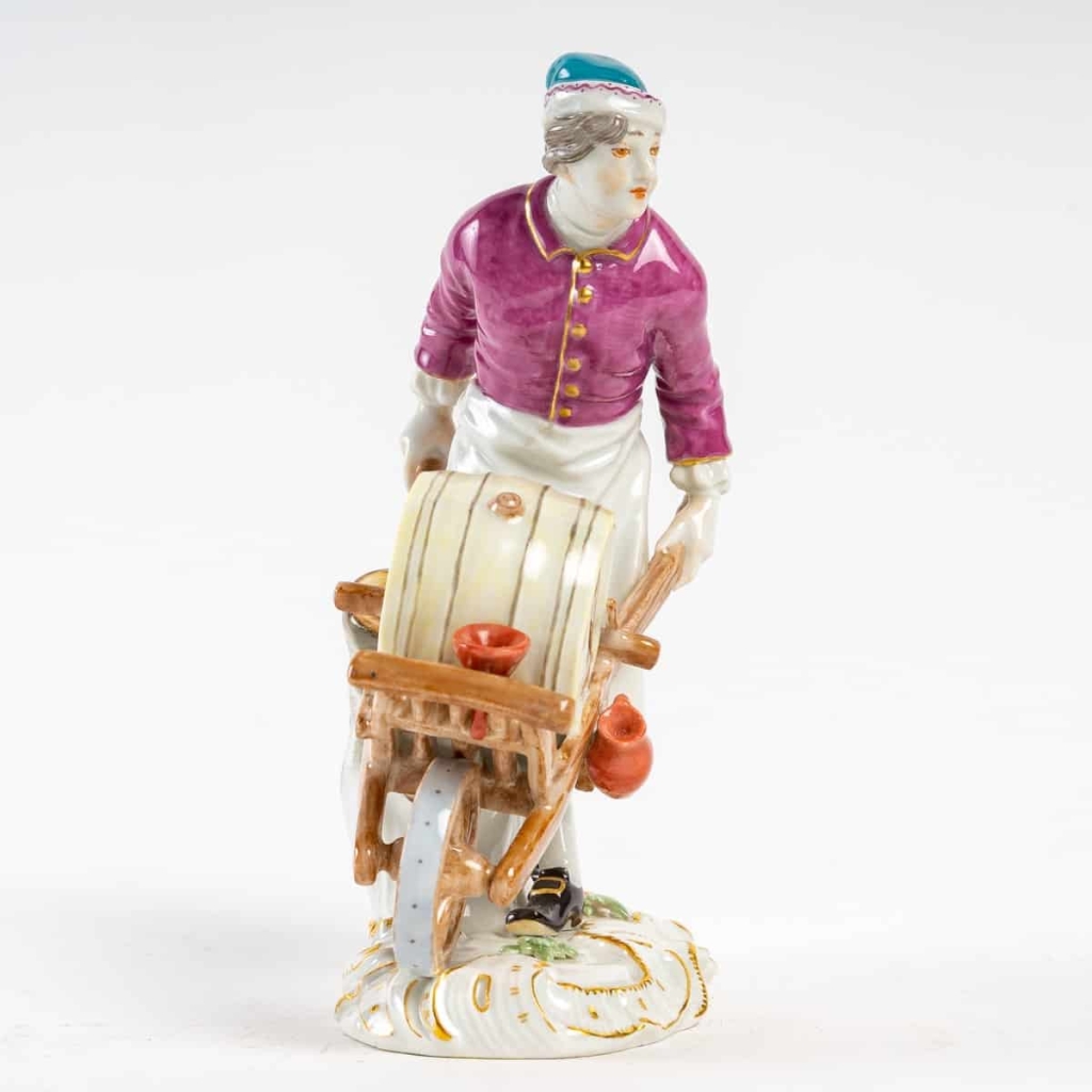 Le vinaigrier, Meissen, « les cris de Paris « , XIXe siècle. | Biron Le vinaigrier, Meissen, "les cris de Paris ", XIXe siècle.