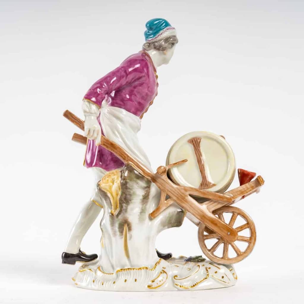 Le vinaigrier, Meissen, « les cris de Paris « , XIXe siècle. | Biron Le vinaigrier, Meissen, "les cris de Paris ", XIXe siècle.